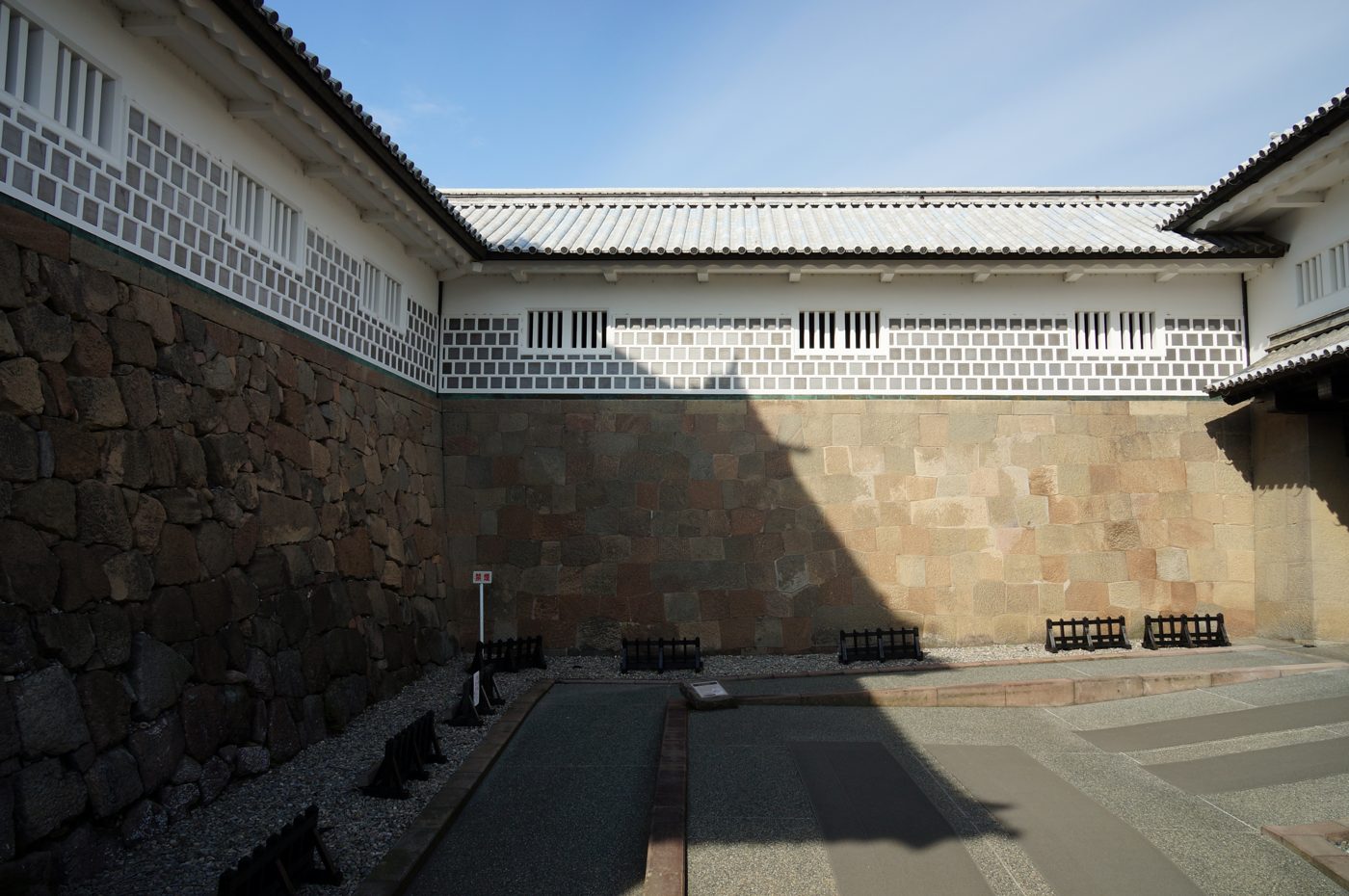Inside the masugata box-gate of Ishikawa-mon, walls turning at a right angle